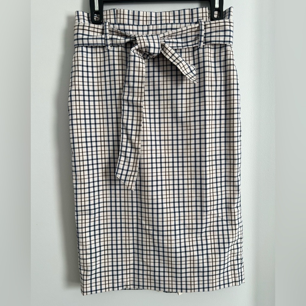 Ann Taylor Navy and White Grid Midi Skirt